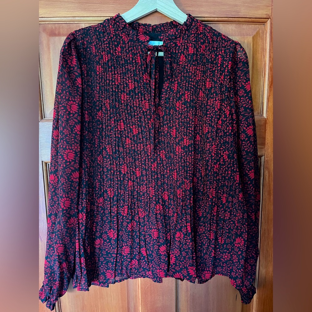 Cute Mango top from France.